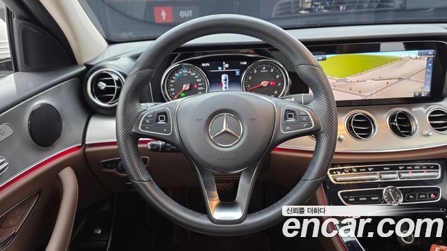 Mercedes-Benz E-Class E200 Avantgarde