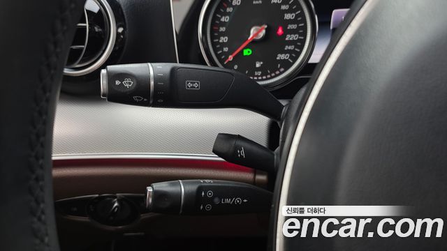 Mercedes-Benz E-Class E200 Avantgarde