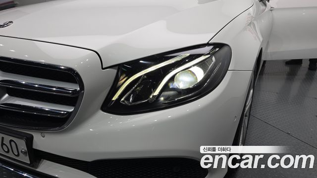 Mercedes-Benz E-Class E200 Avantgarde