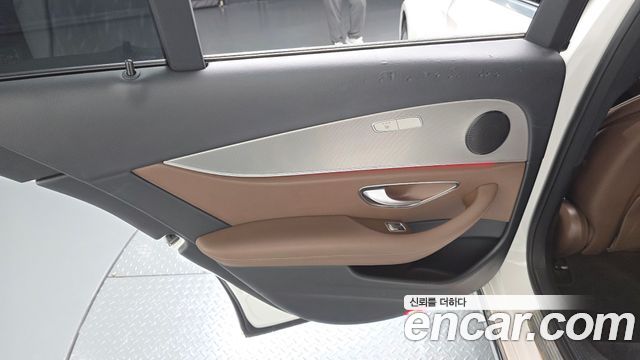 Mercedes-Benz E-Class E200 Avantgarde