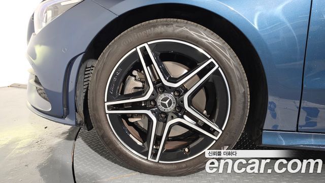 Mercedes-Benz CLA-Class CLA250 4MATIC