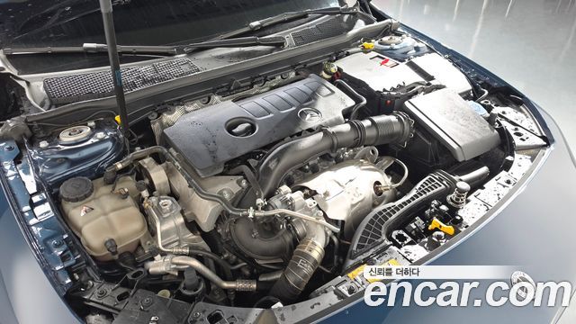 Mercedes-Benz CLA-Class CLA250 4MATIC