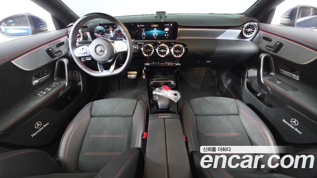 Mercedes-Benz CLA-Class CLA250 4MATIC