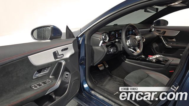 Mercedes-Benz CLA-Class CLA250 4MATIC