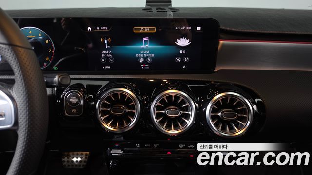 Mercedes-Benz CLA-Class CLA250 4MATIC