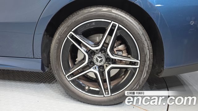 Mercedes-Benz CLA-Class CLA250 4MATIC
