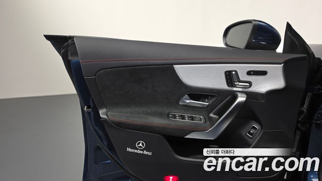 Mercedes-Benz CLA-Class CLA250 4MATIC