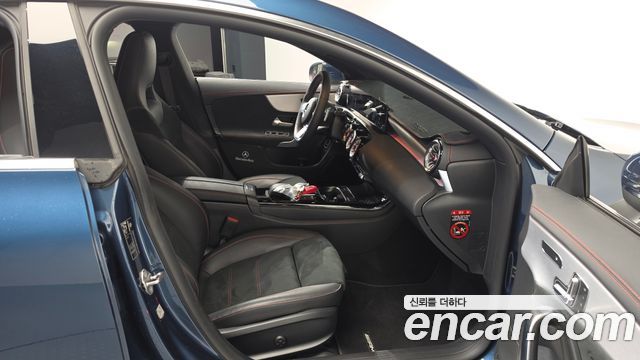 Mercedes-Benz CLA-Class CLA250 4MATIC