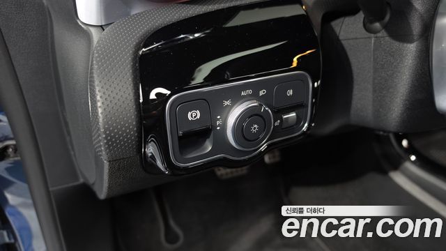 Mercedes-Benz CLA-Class CLA250 4MATIC