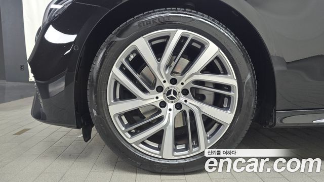 Mercedes-Benz E-Class E220d 4MATIC Exclusive