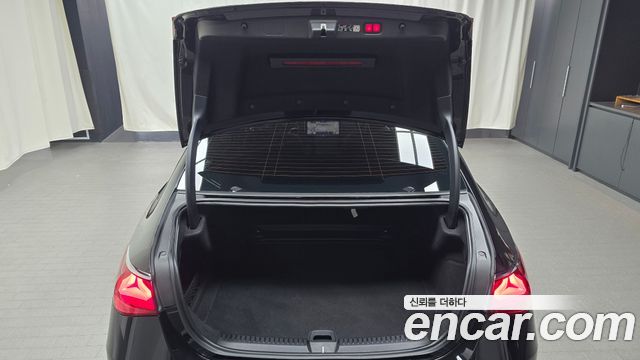 Mercedes-Benz E-Class E220d 4MATIC Exclusive