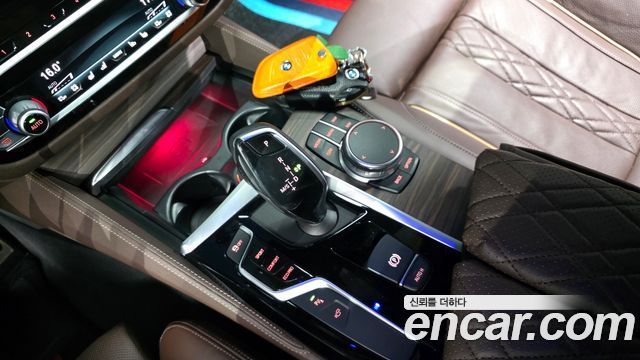BMW 5-Series 530i M Sport Package Plus