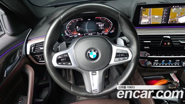 BMW 5-Series 530i M Sport Package Plus