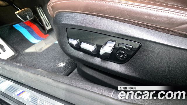 BMW 5-Series 530i M Sport Package Plus