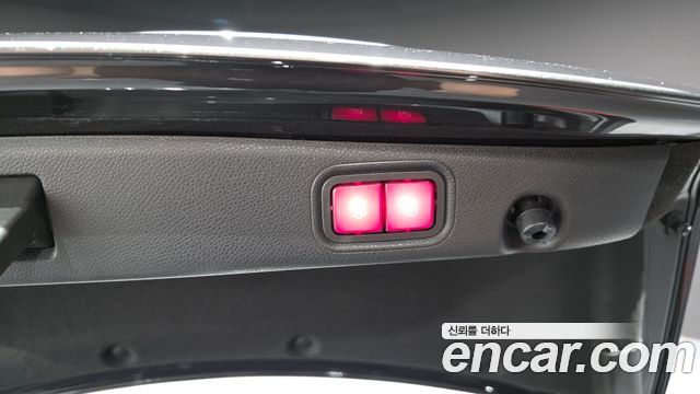 Mercedes-Benz E-Class E450 4MATIC Exclusive