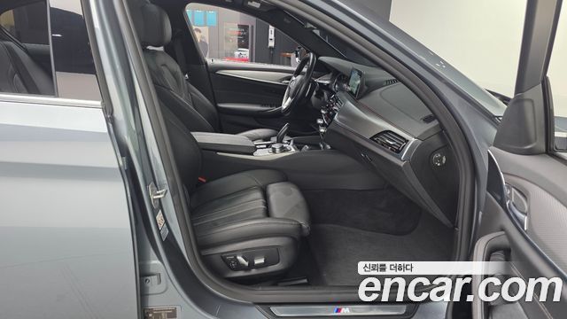 BMW 5-Series 520d M Sport package