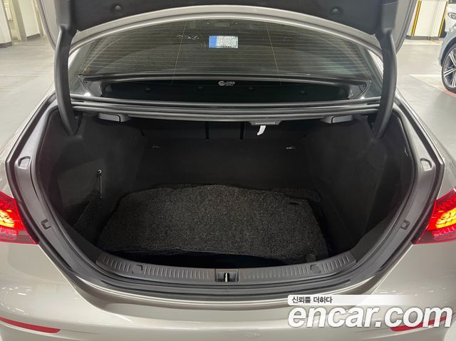 Mercedes-Benz E-Class E350 4MATIC AMG Line Edition