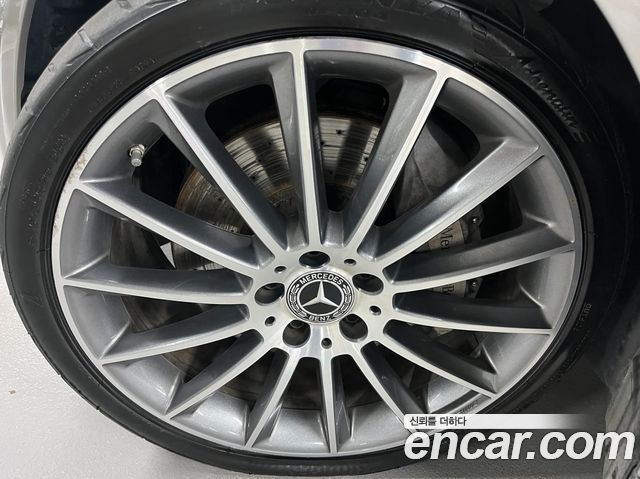 Mercedes-Benz E-Class E350 4MATIC AMG Line Edition