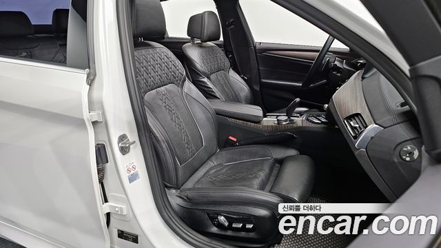 BMW 5-Series 530i xDrive M Sport Package Plus