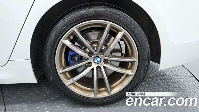 BMW 5-Series 530i xDrive M Sport Package Plus