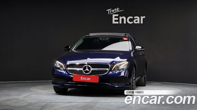 Mercedes-Benz E-Class E220d 4MATIC Avantgarde