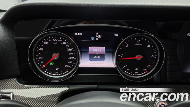 Mercedes-Benz E-Class E220d 4MATIC Avantgarde