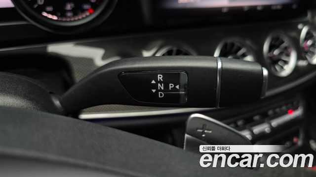 Mercedes-Benz E-Class E220d 4MATIC Avantgarde