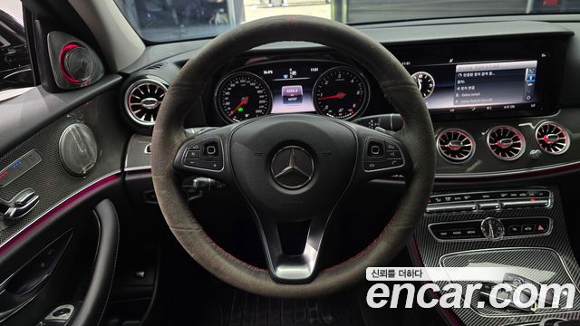 Mercedes-Benz E-Class E220d 4MATIC Avantgarde