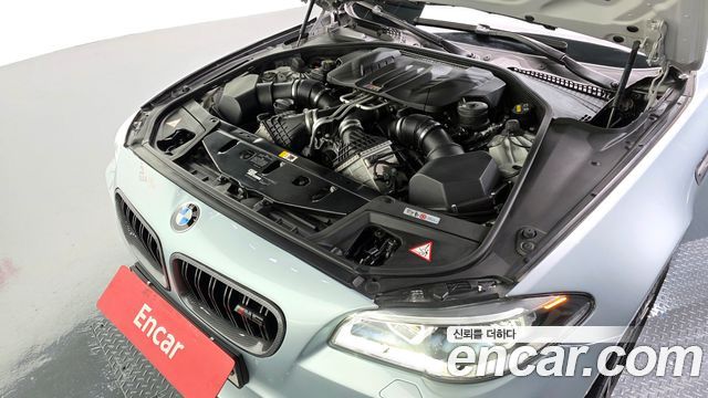 BMW M5 M5 Sedan