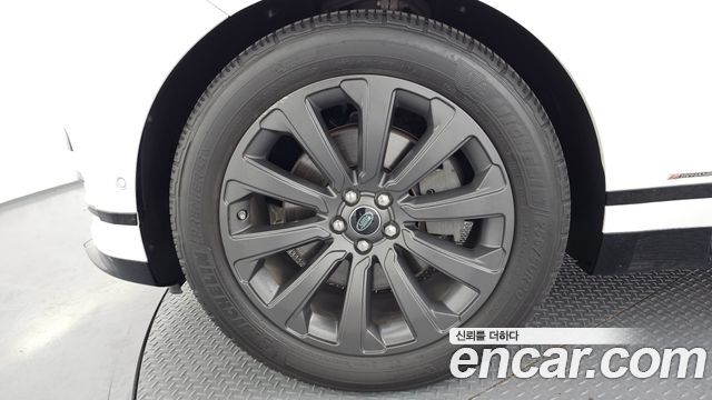 Land Rover Range Rover Velar 3.0 D300 R-Dynamic SE