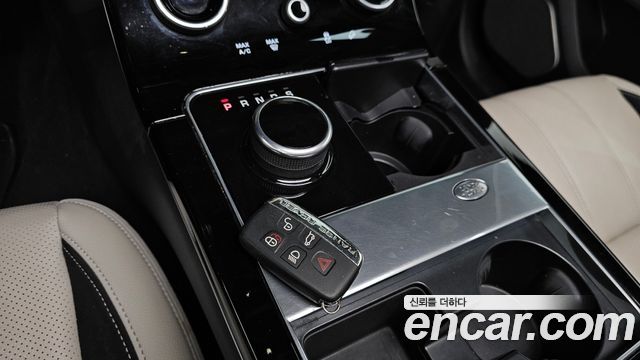 Land Rover Range Rover Velar 3.0 D300 R-Dynamic SE