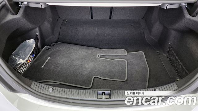 Mercedes-Benz C-Class C200 Avantgarde