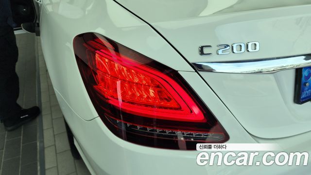 Mercedes-Benz C-Class C200 Avantgarde
