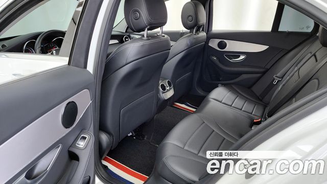 Mercedes-Benz C-Class C200 Avantgarde