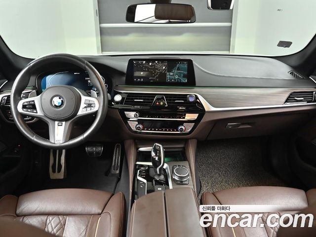 BMW 5-Series 530e M Sport
