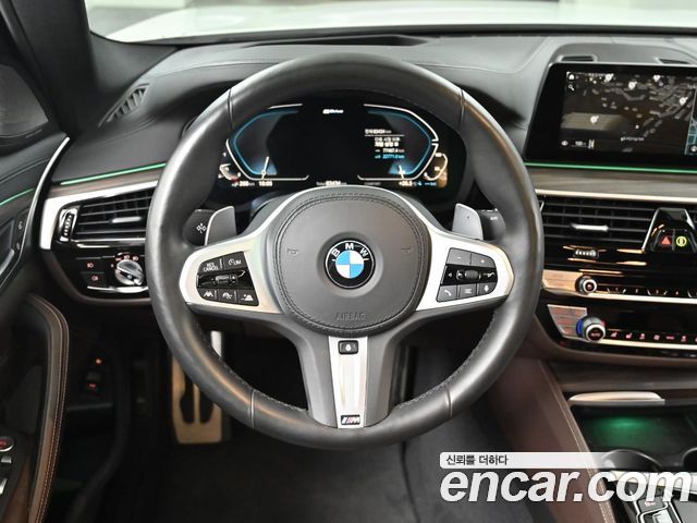 BMW 5-Series 530e M Sport