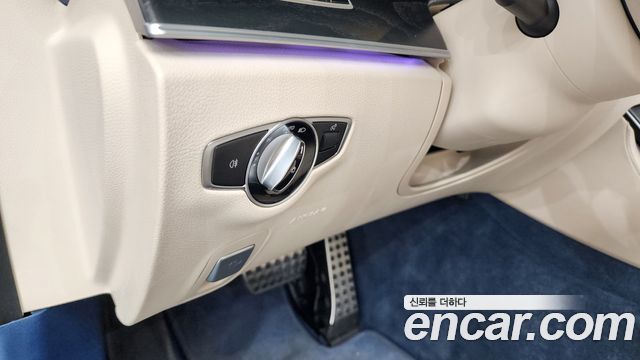 Mercedes-Benz E-Class E220d Cabriolet
