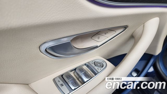 Mercedes-Benz E-Class E220d Cabriolet
