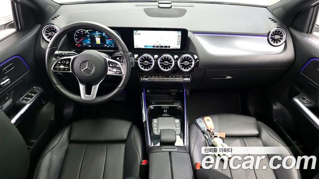 Mercedes-Benz GLA-Class GLA220