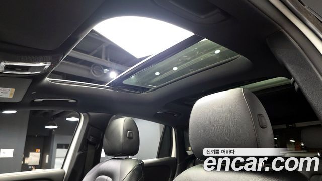 Mercedes-Benz GLA-Class GLA220