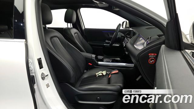 Mercedes-Benz GLA-Class GLA220