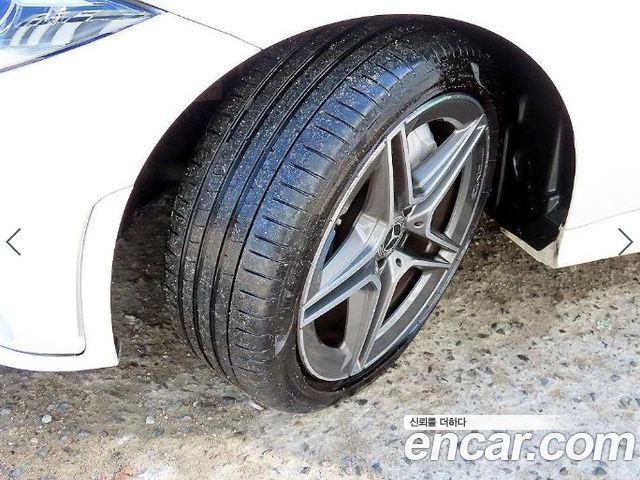 Mercedes-Benz CLS-Class CLS300d AMG Line