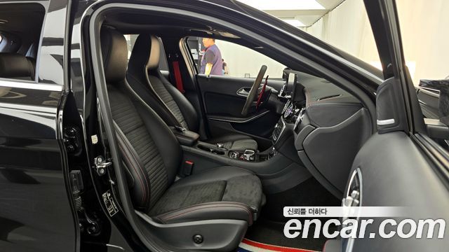 Mercedes-Benz GLA-Class GLA45 AMG 4MATIC