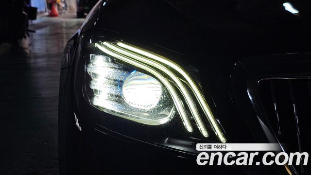 Mercedes-Benz S-Class Maybach S650 Pullman