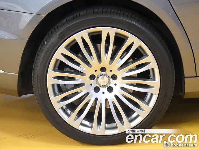 Mercedes-Benz S-Class Maybach S500 4MATIC