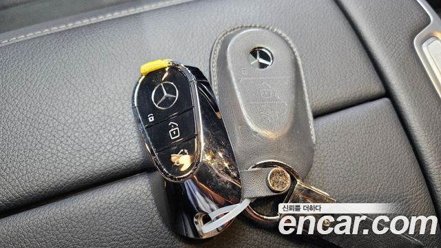 Mercedes-Benz S-Class S500L 4MATIC