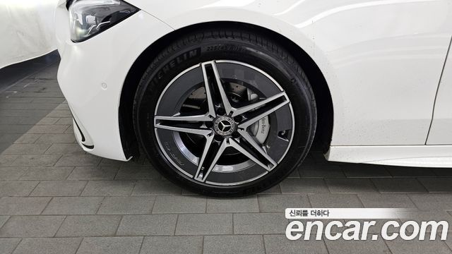 Mercedes-Benz C-Class C200 AMG Line
