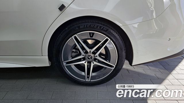 Mercedes-Benz C-Class C200 AMG Line