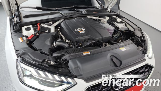 Audi A4 40 TFSI Premium