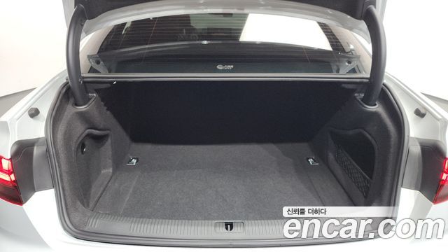 Audi A4 40 TFSI Premium